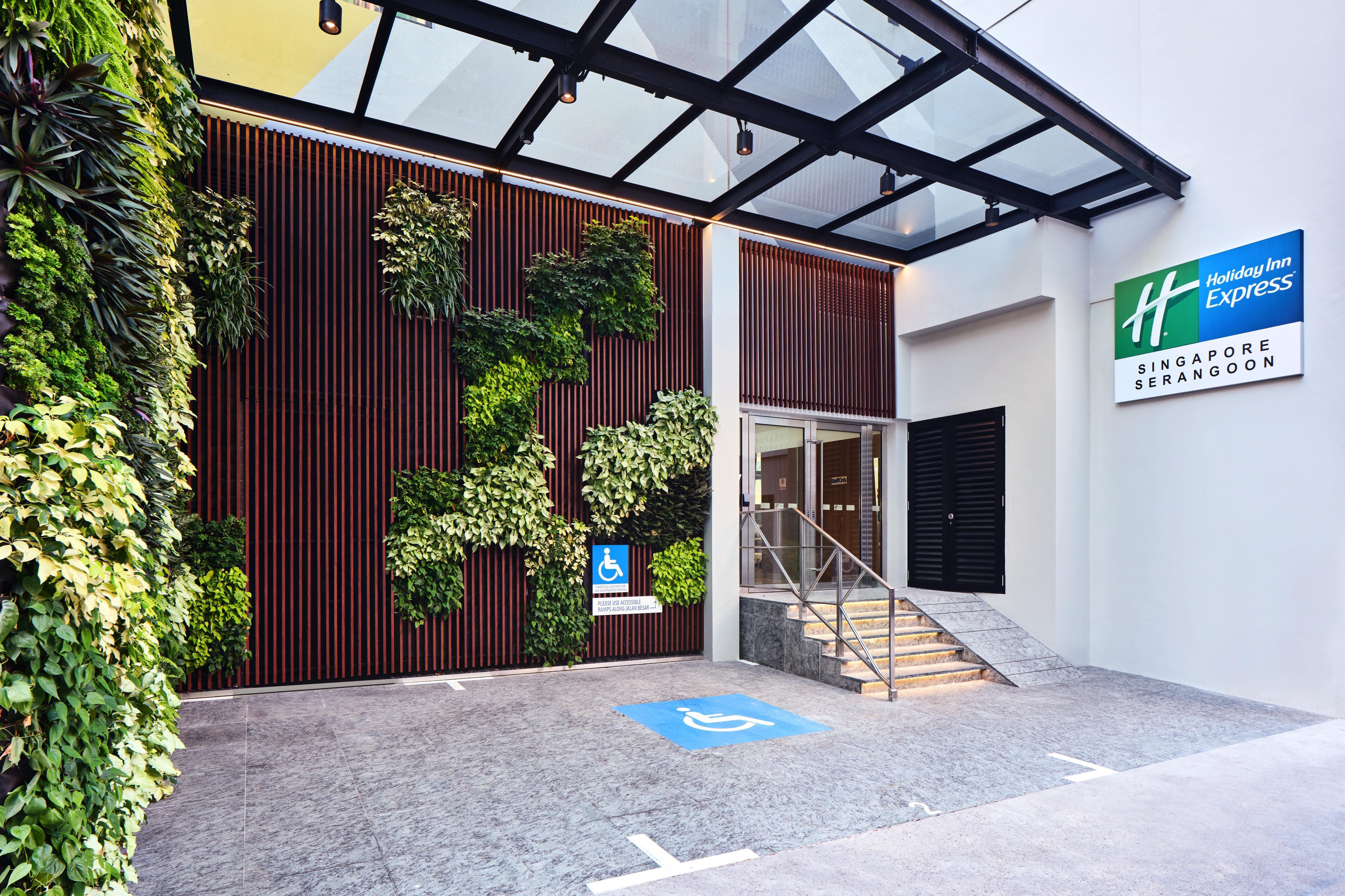 Holiday Inn Express Singapore Serangoon By Ihg Exterior foto