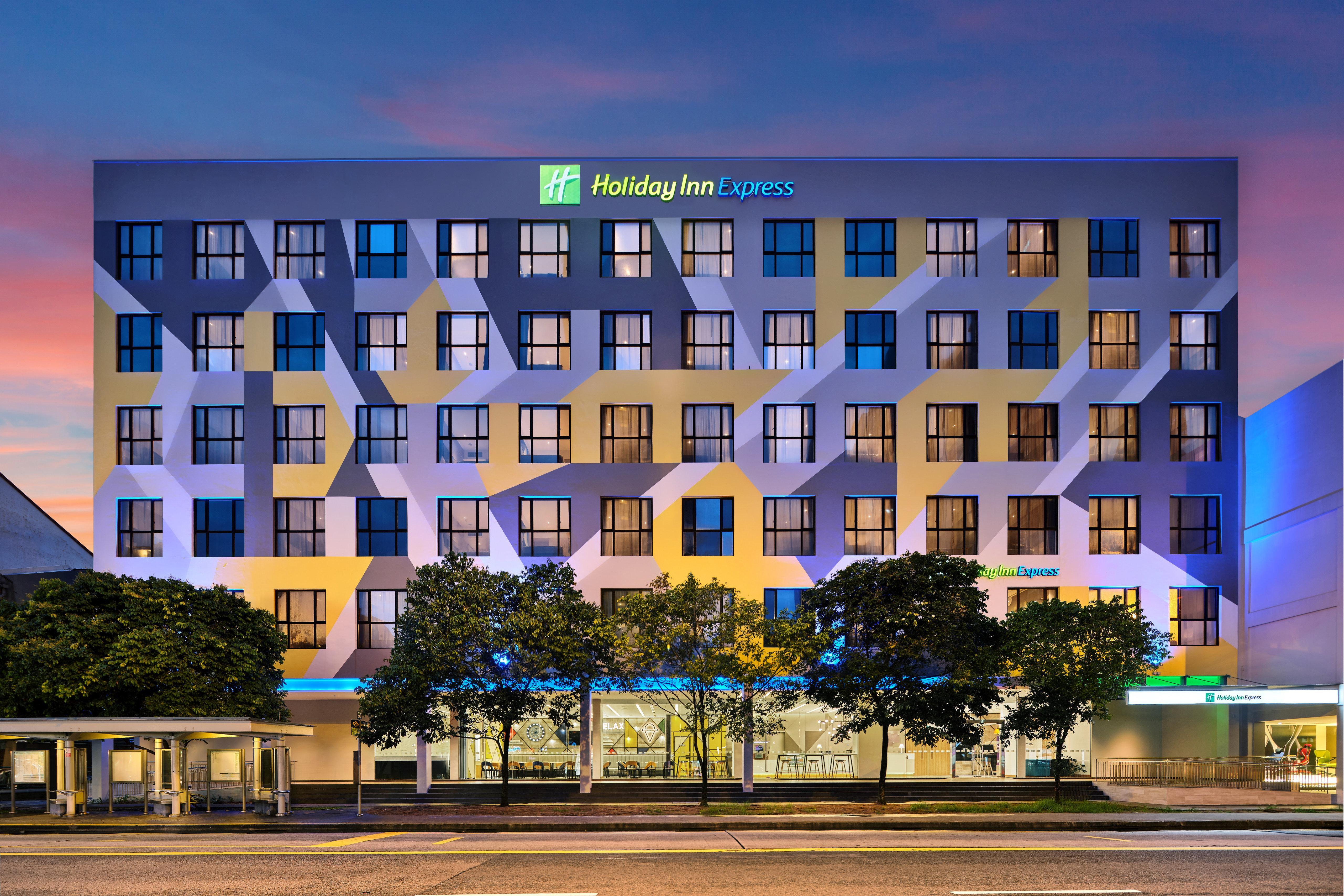 Holiday Inn Express Singapore Serangoon By Ihg Exterior foto